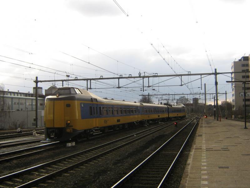 ICM 4020 in Hengelo als trein 77025 uit Almelo, 22 maart 2006