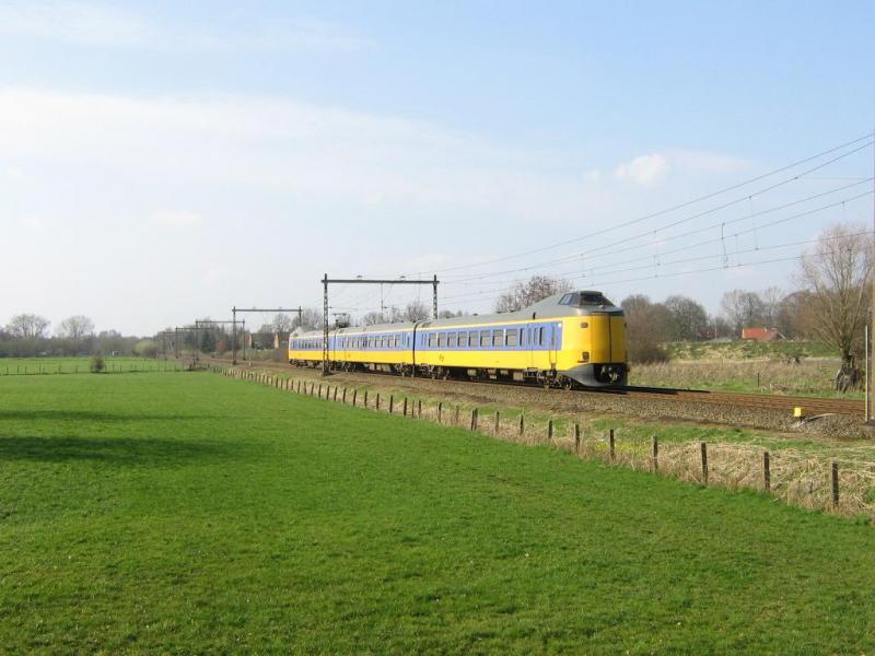 ICM-III 4019 als trein 1755 te Hengelo, 16 april 2006