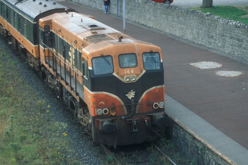 IERLAND sep 2003 Cloughjordan LOC 144 / bj 1962 bij GENERAL MOTERS . 950 PK