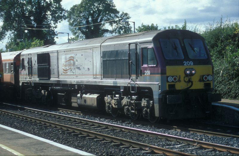 IERLAND sep 2003 Kildare LOC 209 ENTERPRISE