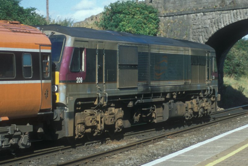 IERLAND sep 2003 Kildare LOC 209 ENTERPRISE