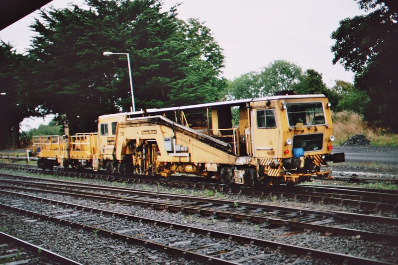 ierland sep 2006 limerick junction DIENST TREIN 738
word gebruikt voor het vlakken van de rails