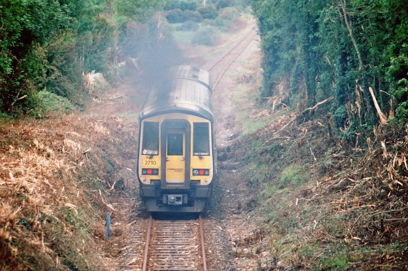 ierland sep 2007 cloughjordan TREINSTEL 2709+2710
bij vertrek volgas