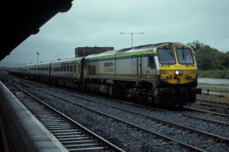 IERLAND sep 2008 Limerick junction LOC 224 bouwjaar 1994/95 3300 PK