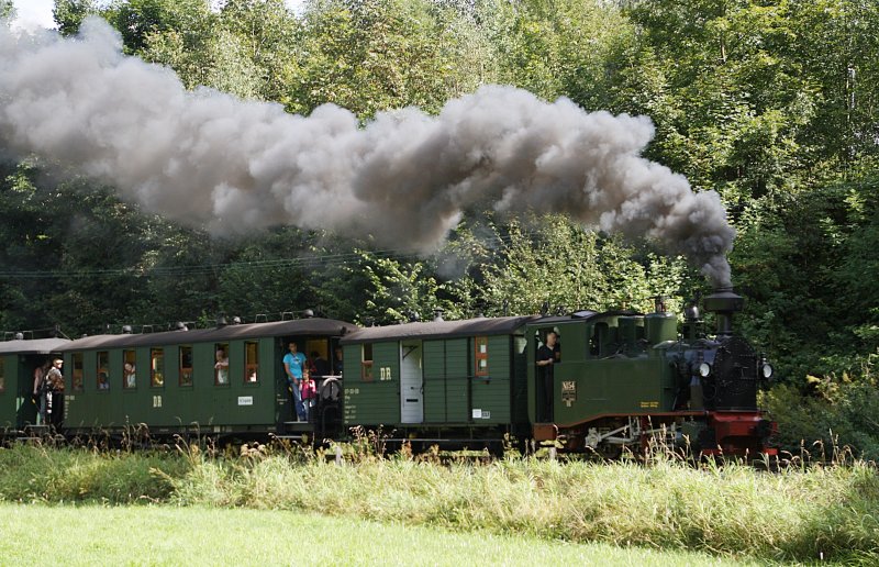 IK Nr.54 ist am 30.08.09 kurz nach Steinbach in Richtung Jhstadt unterwegs.