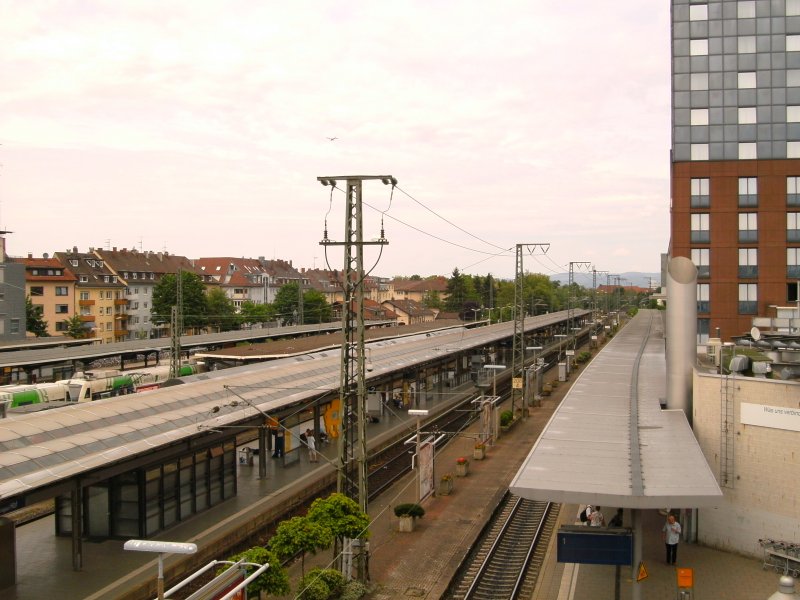 Im Bahnhof Freiburg im Breisgau am 10.05.2009