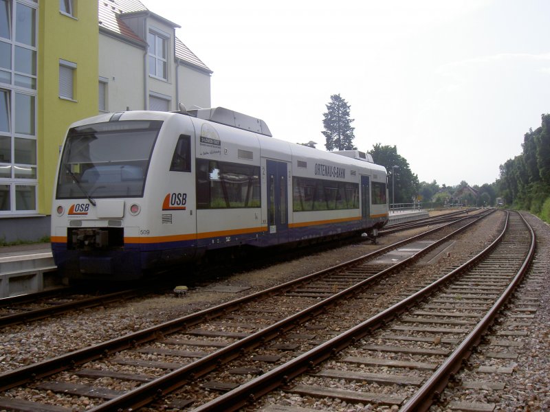 Im Bahnhof Kappelrodeck fotografiert: Ein Regioshuttle der Ortenau-S-Bahn am 25. Juni 2006.