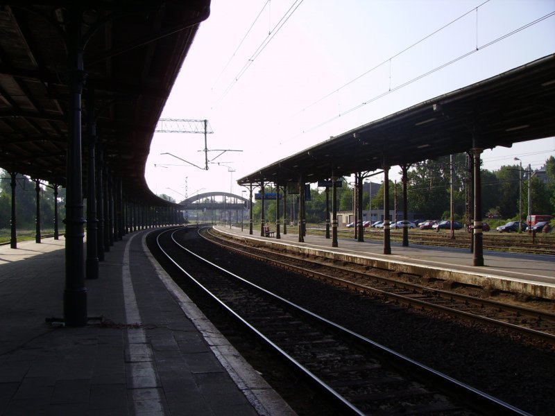 Im Bahnhof Opole. (Sommer 2006)