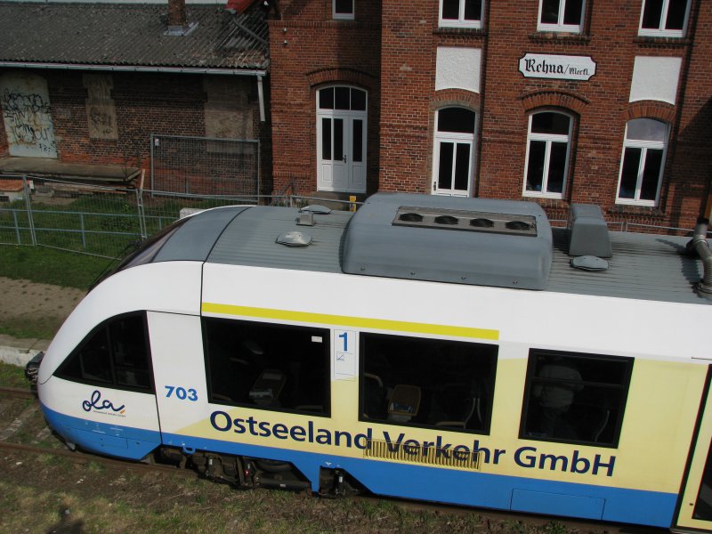 Im Endbahnhof von Rehna TW 703 der OLA.