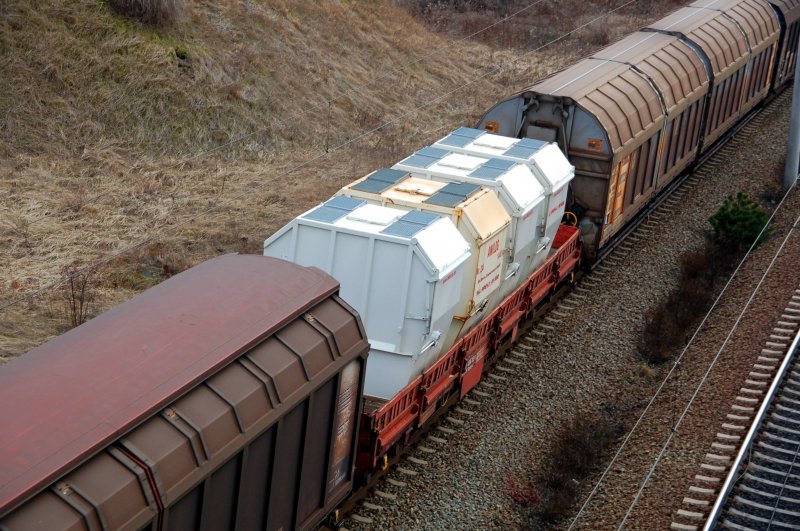 Im Gterzug von 145 041 war am 03.03.09 dieser Gterwagen eingereiht. 