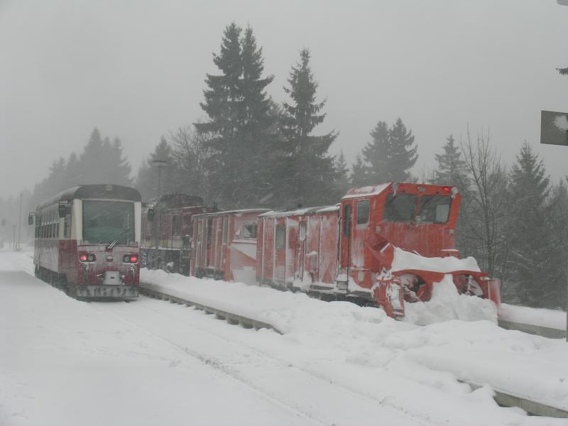 Im Januar 2004 war drei Tage lang das Schneechaos auf dem Brocken es fuhren keine ffentliche Zge.