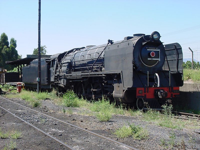 Im Mrz 2002 wartet eine frisch hergerichtete 24D auf ihren Einsatz. Dal Josafat/Paarl.