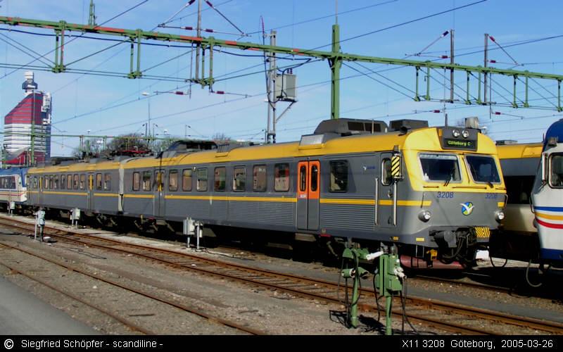 Im neuen Design von Vsttraffik: X11 3208 im Mrz 2005 in Gteborg