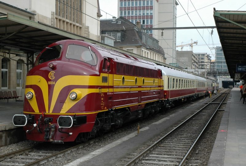 Im Rahmen einer Sonderfahrt des FEK wurde die 1604 im Bahnhof Luxembourg-Stadt aufgenommen.