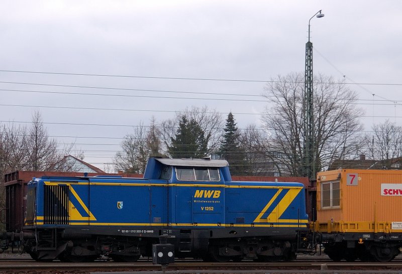 Im richtigen Licht: Lokportrait der V 1252. (15.02.2009, aufgenommen in Darmstadt-Kranichstein).