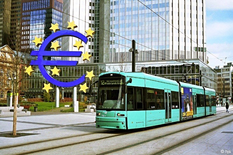Im Zeichen des Euro: Tw 259 auf dem Willy-Brandt-Platz (19. Mrz 2007)