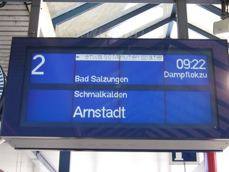 Immer diese Pannen. Eigentlich sollte die 50 3708-0 mit ihrem Sonderzug nach Arnstadt im Bahnhof Eisenach noch die 52 8075 als Verstrkung bekommen, doch wo war sie? Somit musste umdispniert, gedreht und rangiert werden was am Ende noch mehr als +50 Min. einbrachte... 