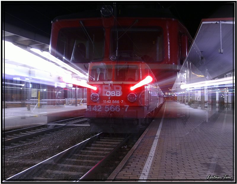 Impression der E-Lok 1142 566 die mit R4225 von Bruck an der Mur nach Unzmarkt fhrt.
Knittelfeld 4.3.2008
