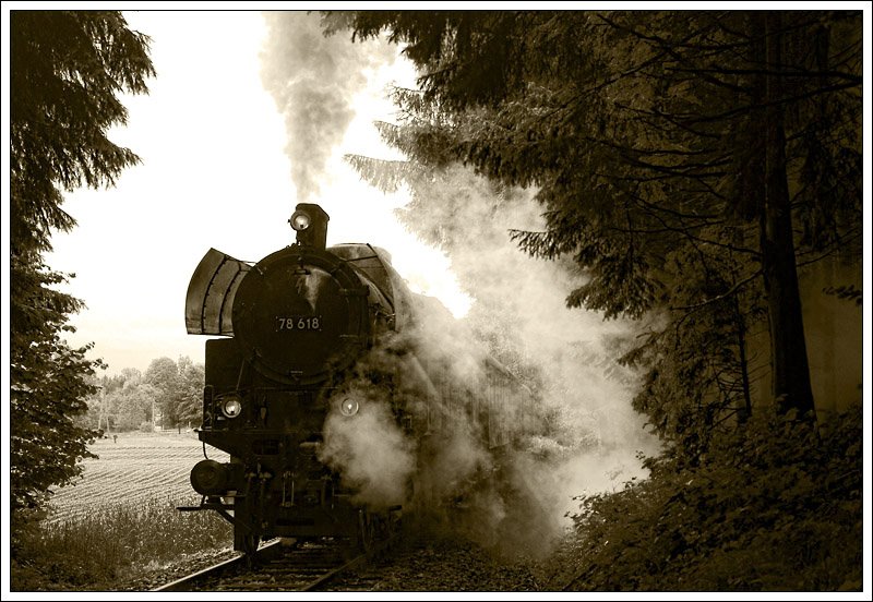 Impression der Fotofahrt mit 78.618 auf der eigenen �GEG Strecke zwischen Timelkam und Ampflwang vom 1.6.2009.
