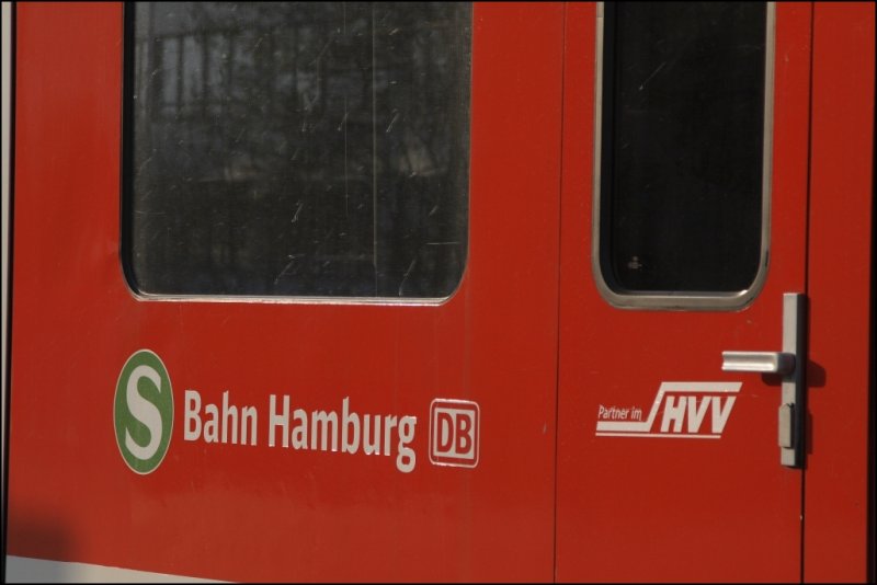 Impression: S-BAHN HAMBURG DB Mitglied im HVV. (11.04.2009)