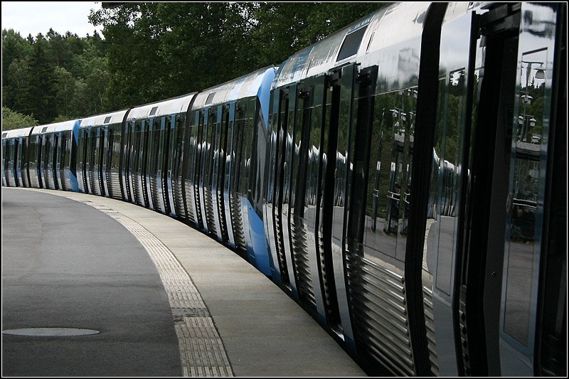 Impression der Tunnelbana Stockholm in der Station  Ängbyplan . 

28.08.2007 (M)