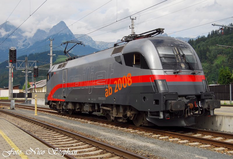 In Bischofshofen gab es Railjet-Lok II alias 1016 035-6 zu bestaunen
(sterreichurlaub 13.08.09)