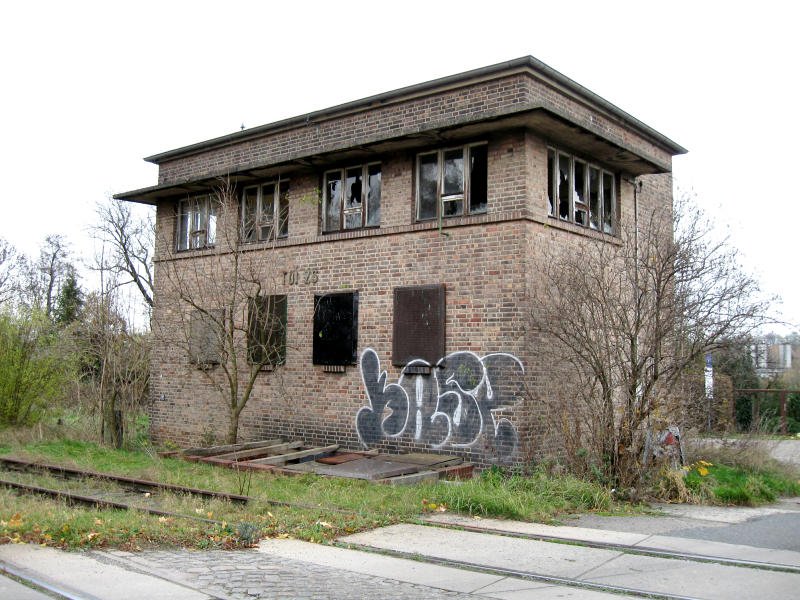 In Groitzsch steht noch dieses Stellwerk, 14.11.08
