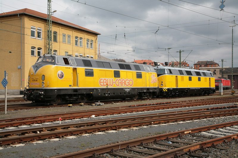 In Wrzburg zieht die V 270.08 die V 200.21. 31.03.2008