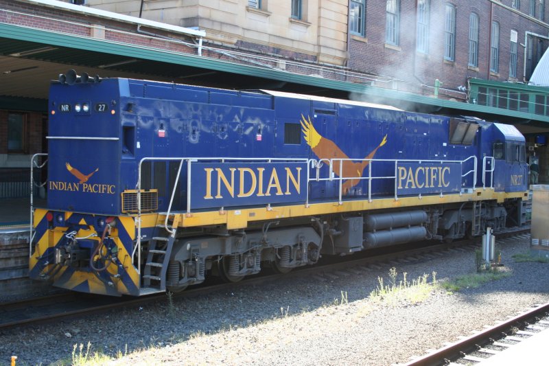 Indian Pacific am 08.05.2008 im Bahnhof Sydney
