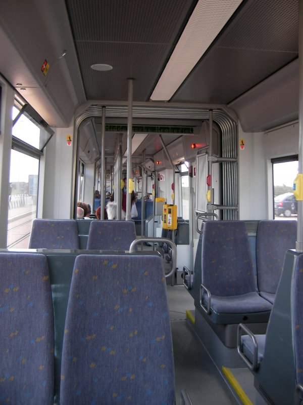 Innenansicht des Tramwagens 7268 der Linie  de Kusttram . 19.05.07 