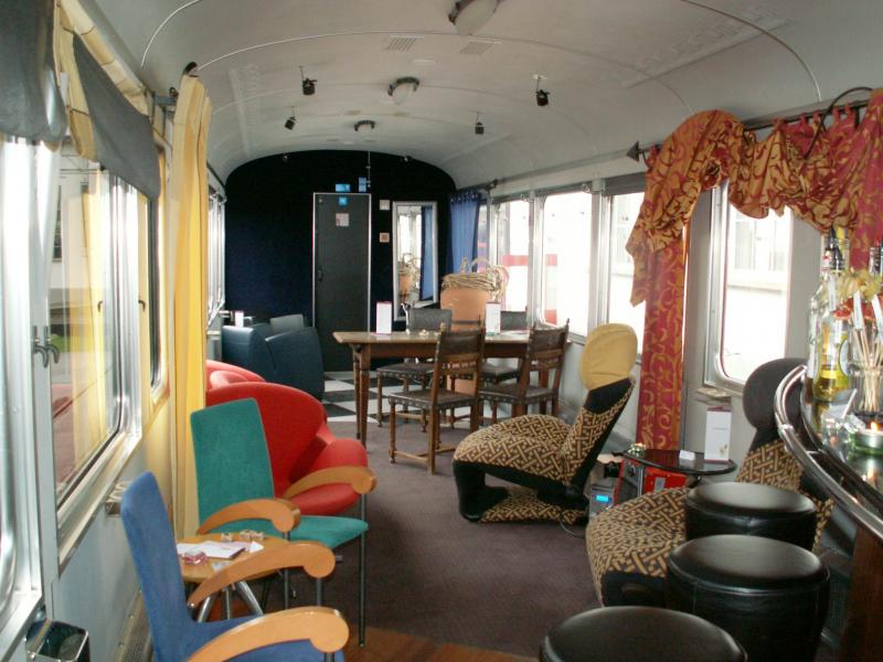 Innenaufnahme vom Art Dco Wagen  Star(c)kes Stck  am 29.04.06 in Landquart.