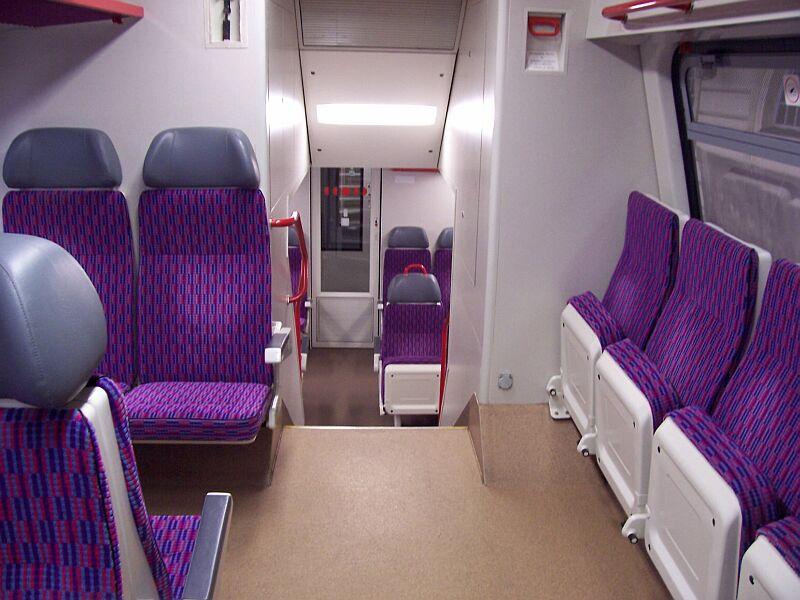 Inneneinrichtung BR 471/071/971 Aufgang