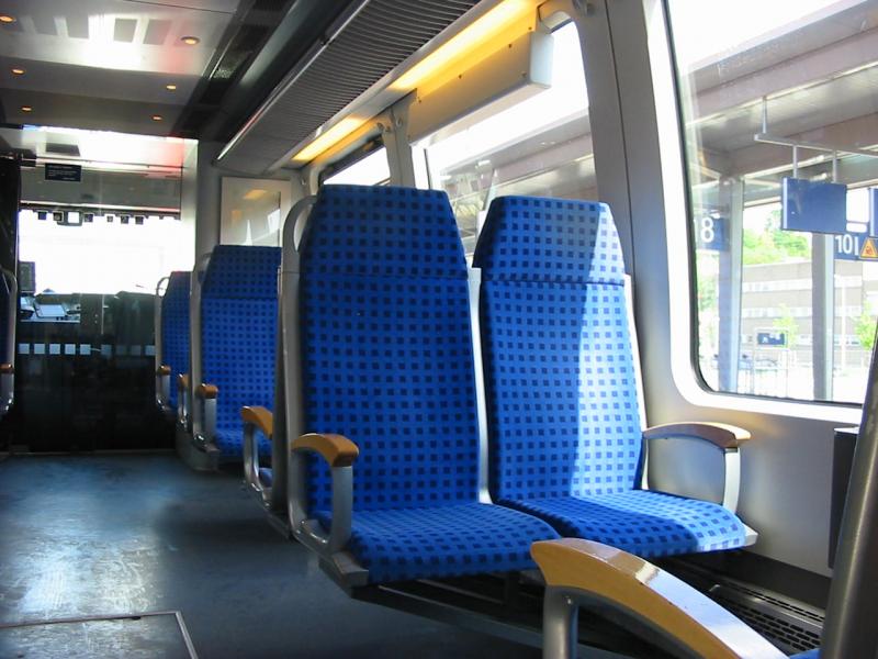 Innenraum eines 643.1 in der 2.Klasse.