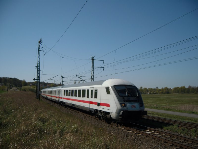 InterCity-Steuerwagen mit IC 2182 (Kassel-Stralsund), in der Nhe der Blockstelle Rostock-Riekdahl
24.04.09