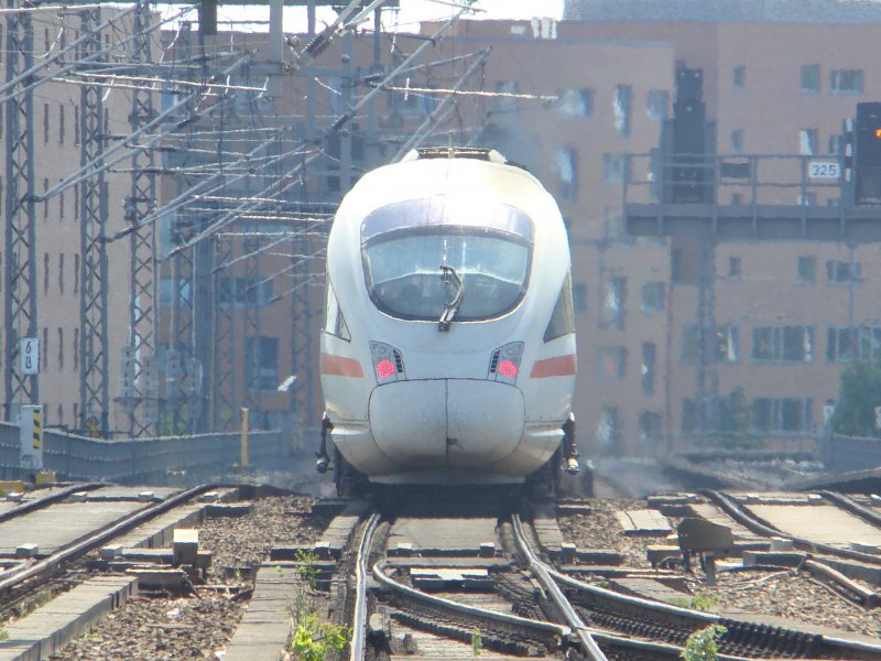 InterCityExpress 37 und 380 zur Fahrt nach København und Århus von hinten Fotografiert.Aufgenommen am 07.06.2008.