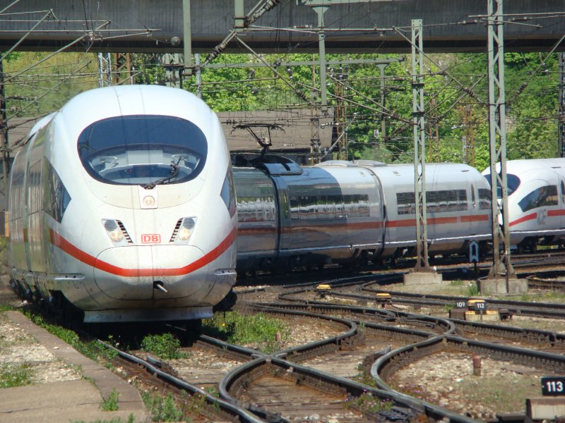 InterCityExpress 515 aus Hamburg-Altona nach Mnchen Hauptbahnhof ber Augsburg Hbf. Aufgenommen am 10.05.08, Ulm Hbf.