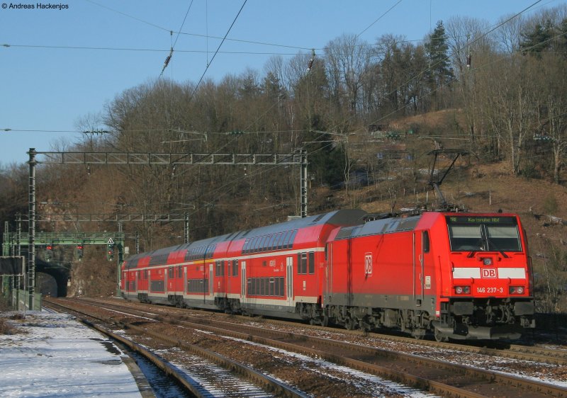 IRE 4710 (Konstanz-Karlsruhe) mit Schublok 146 237-3  Karlsruhe auf dem Reichenbachviadukt 11.1.09