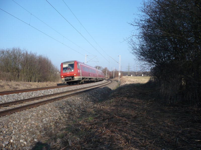 IRE aus Stuttgart nach Tbingen/ Rottenburg(Neckar)/ Aulendorf legt sich in die Kurve und nimmt Kurs auf seinen ersten Halt Reutlingen Hbf. (29.01.09)