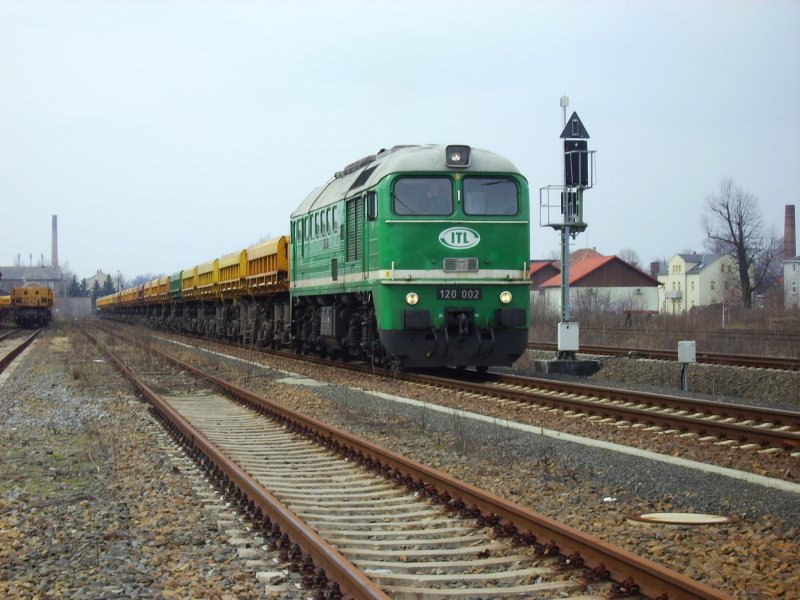 ITL 120 02 11.04.06 Bischofswerda-auf dem Weg zur Beladung Oberottendorf