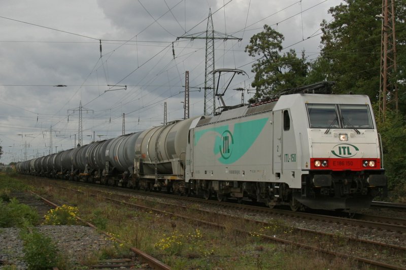 ITL 150 war heute auch mal wieder unterwegs.Hier durchfhrt sie gerade Ratingen-Lintorf