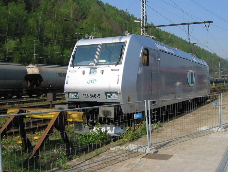 ITL-Lok 185 548 wartet in Bad Schandau auf den nchsten Einsatz - 01.05.2005
