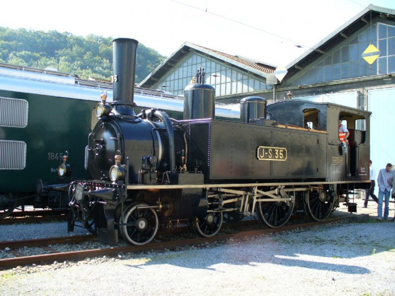 J-S Dampflok Eb 2/4  35 Abgestellt vor dem SBB Depot in Olten am 28.08.2009