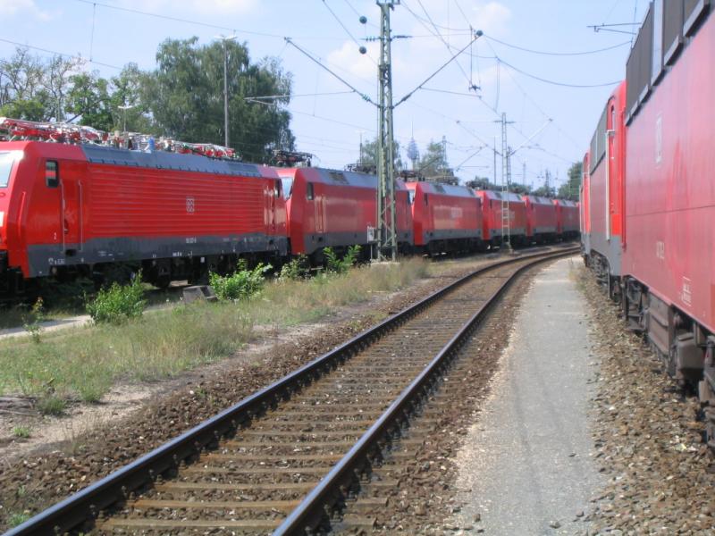 Jede Menge neues Rot in Nrnbeg am Rangierbahnhof
BR 189 & 152