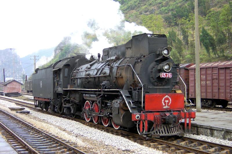 JS 8376 in Hechi, Dezember 2002