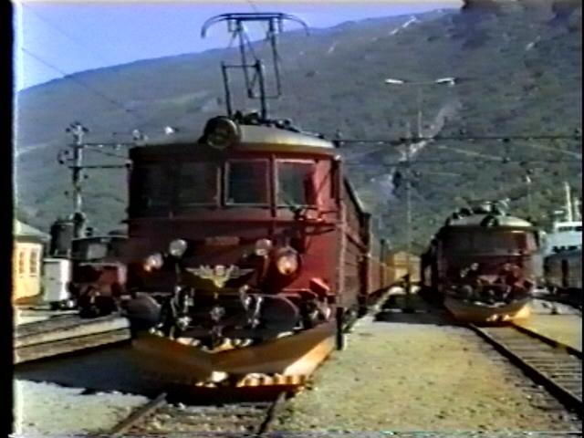 Juli 1992: EL 11 im Bahnhof Flam am Aurlandfjord