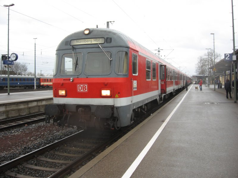 Karlsruher Kopf in Crailsheim als RE 19927 mit BR 111 079-0 am Schluss 18.3.07