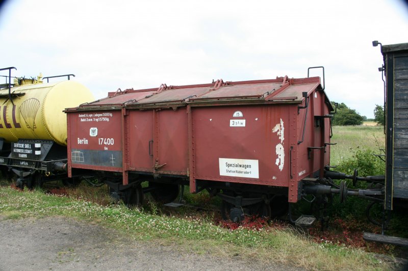 Klappdeckelwagen der ehemaligen K.P.E.V. BERLIN 17400 am 28.6.2008 in Schnbergerstrand
