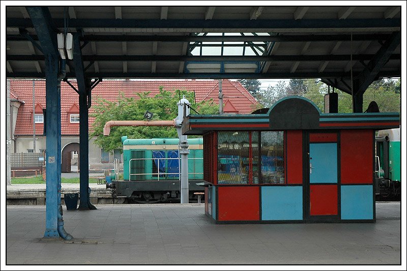 Kleine Impression aus Zbaszynek mit SM42-297 und Wasserkran im Hintergrund.