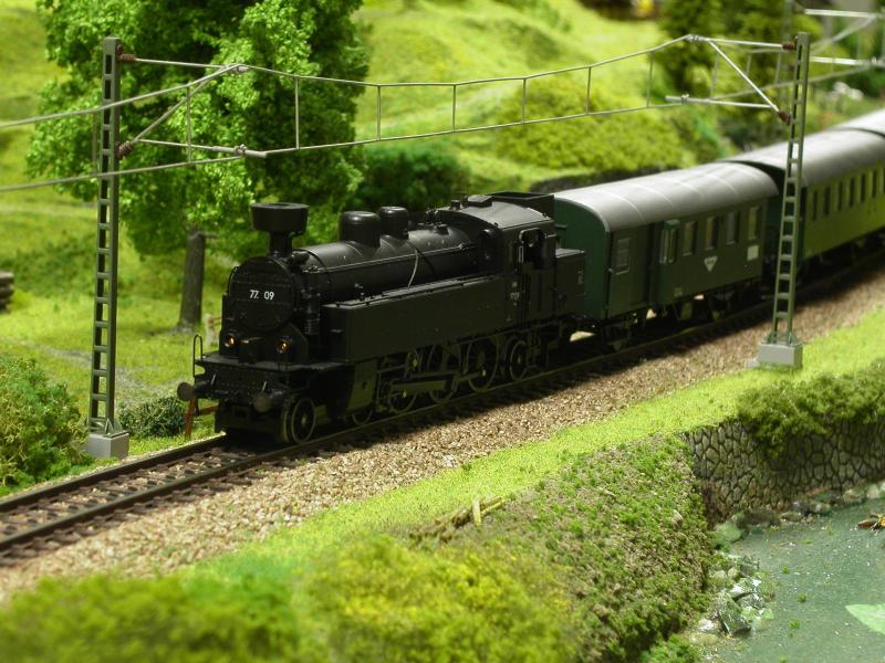 KMB 77.09 umgebaut fr Mrklin-Mittelleiter auf der Modul-Anlage
des ECSV Schaan-Vaduz Liechtenstein 2004