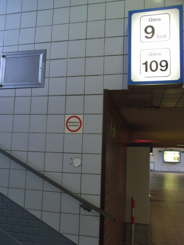 Koblenz Gleis 9+109: Mitfahren verboten!

2007-03-27